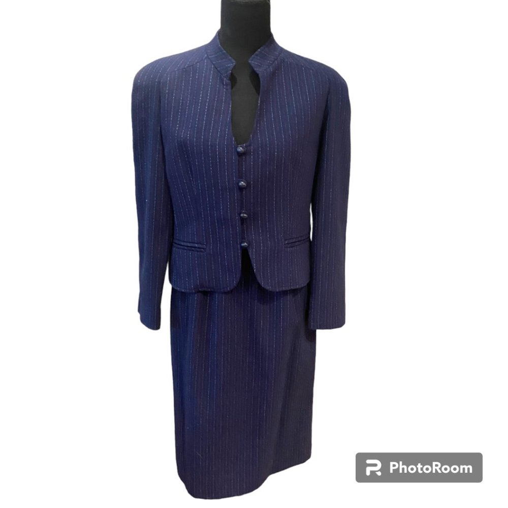 La Petite M'amselle Vintage 1980s Navy‎ Blue Pin Stripe Skirt Suit sz 8P